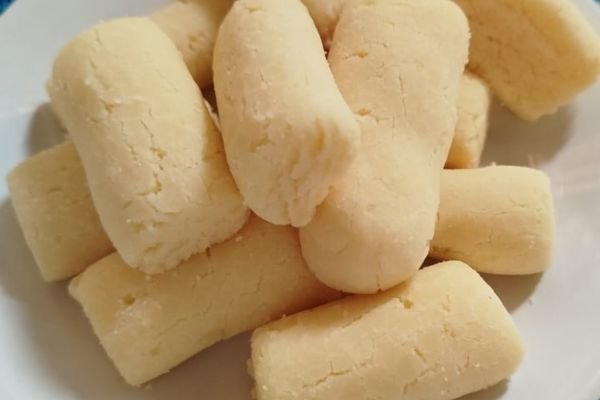 Biscoito caseiro com queijo